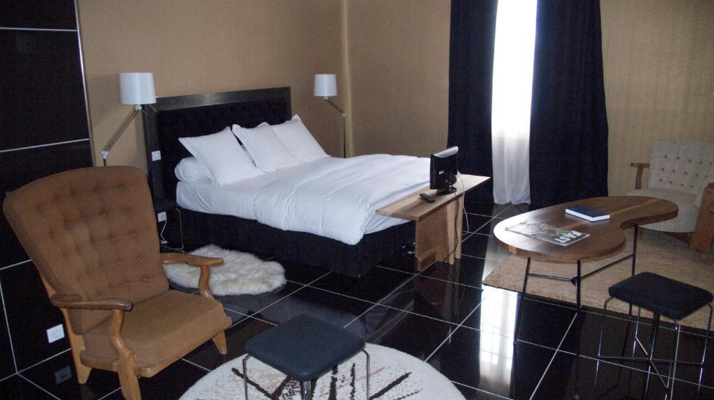 Hotel Saint Trophime 2* Arles